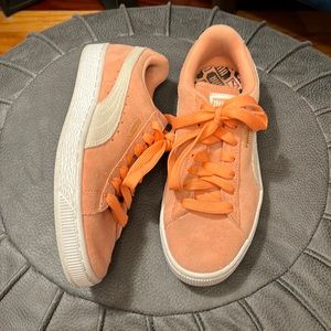 Puma Classic Suede Sneakers in Peach
